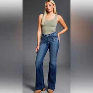 Buckle Women's Bootcut Jeans in Classic Blue Denim
